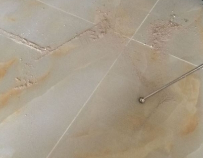 库伦瓷砖空鼓维修公司分享粘合剂选择不当在瓷砖铺贴过程中可能导致以下问题